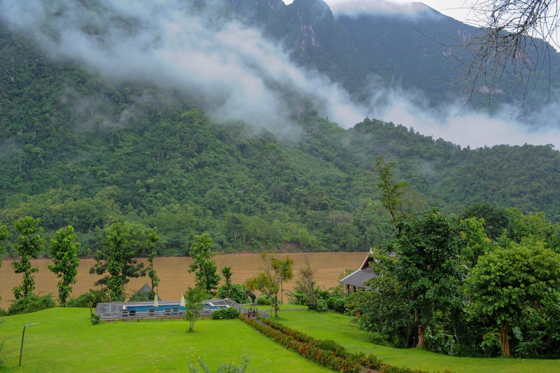 Nong Khiaw